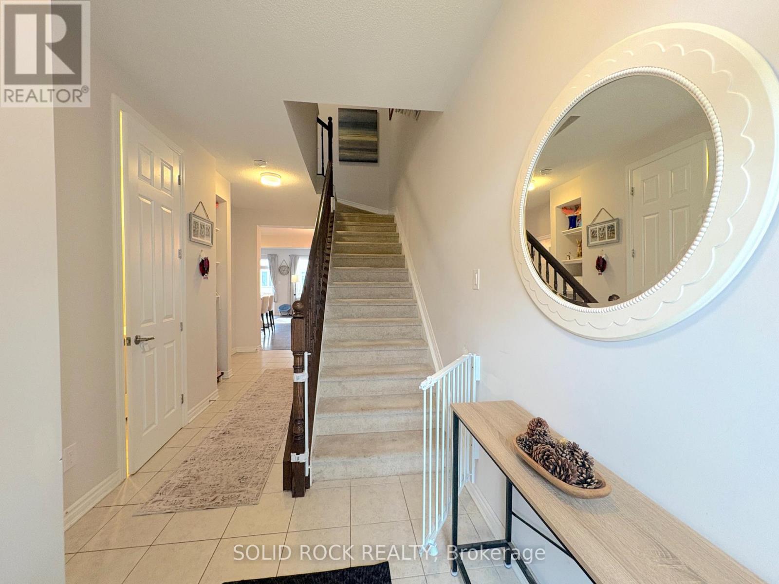 719 Derreen Avenue, Ottawa, Ontario K2S 2Y9 - Photo 3 - X13167762