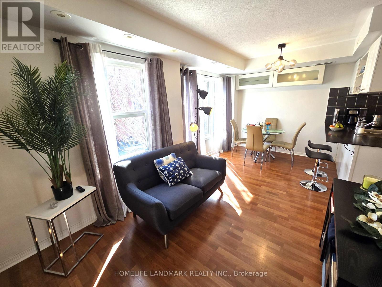 2 - 74 Munro Street, Toronto, Ontario  M4M 2S9 - Photo 17 - E13114522