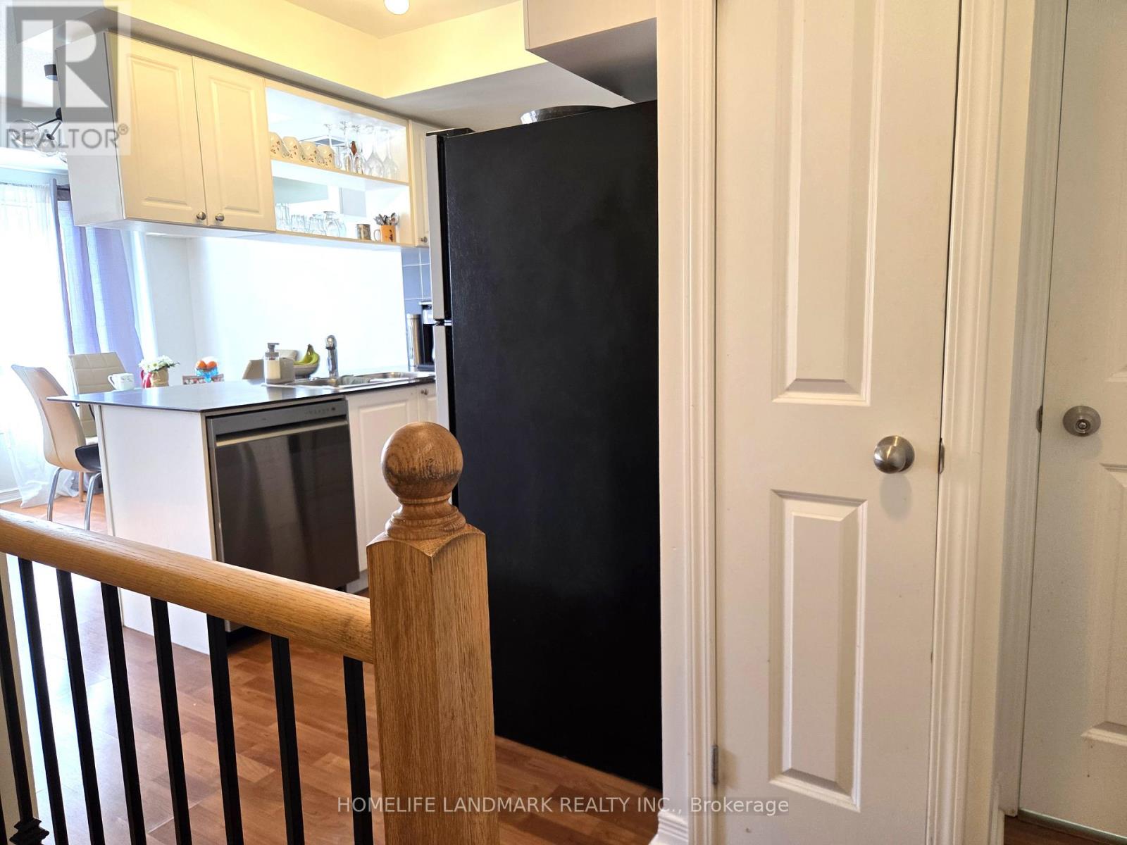 2 - 74 Munro Street, Toronto, Ontario  M4M 2S9 - Photo 7 - E13114522
