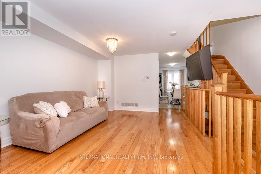 28 Camps Lane, Toronto, Ontario  M1E 0B2 - Photo 17 - E13038830