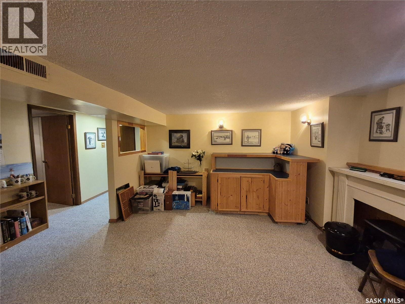 244 3rd Avenue NW, Swift Current, Saskatchewan  S9H 0S1 - Photo 20 - SK036810