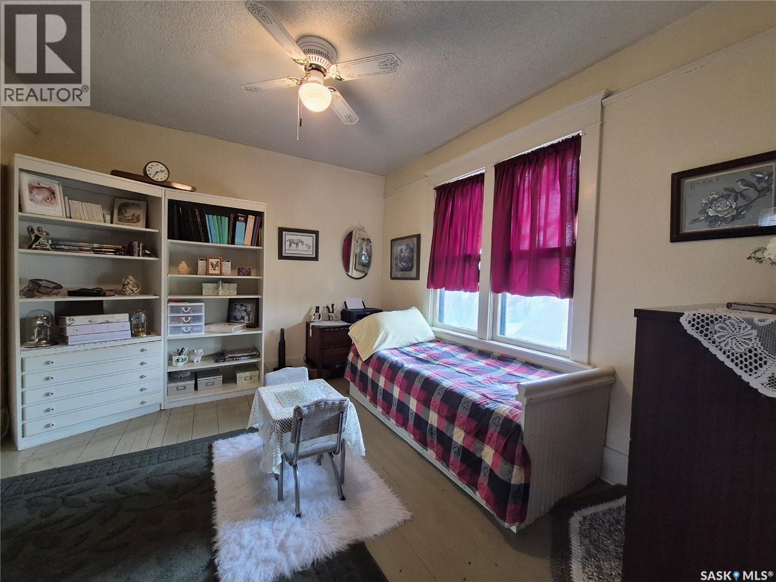 244 3rd Avenue NW, Swift Current, Saskatchewan  S9H 0S1 - Photo 27 - SK036810