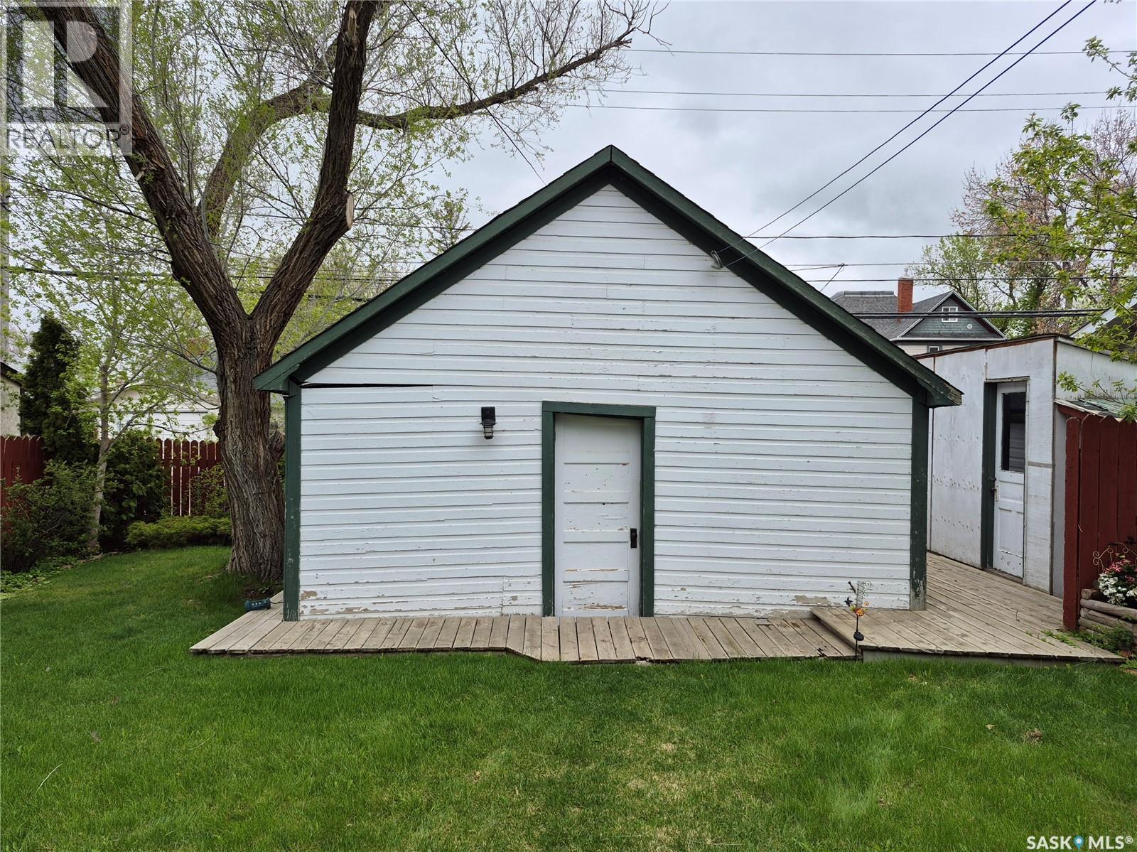 244 3rd Avenue NW, Swift Current, Saskatchewan  S9H 0S1 - Photo 44 - SK036810