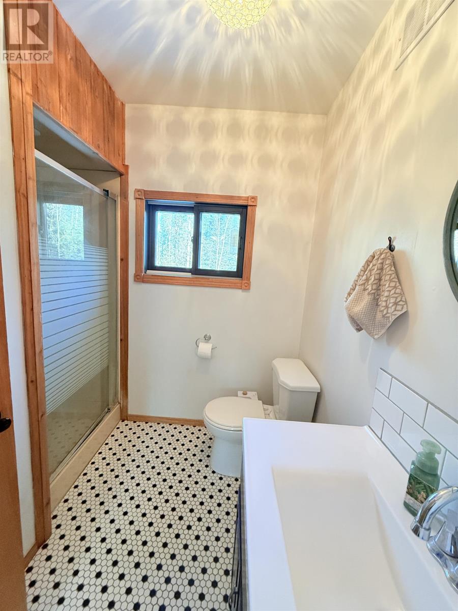 179 Drayton Rd, Sioux Lookout, Ontario  P8T 0A7 - Photo 16 - TB253614