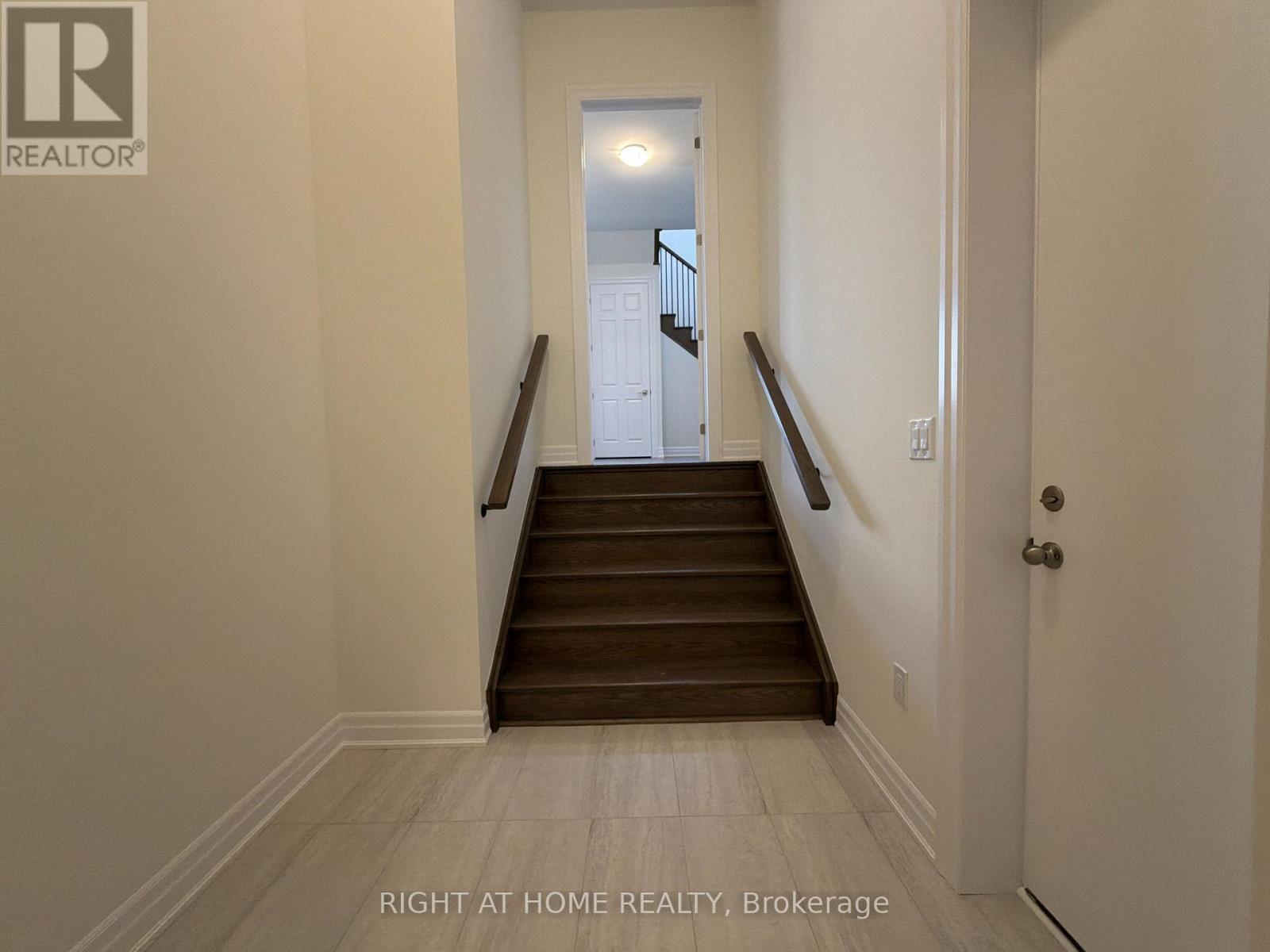 2127 Binbrook Drive, Oshawa, Ontario  L1L 0W6 - Photo 21 - E13167776