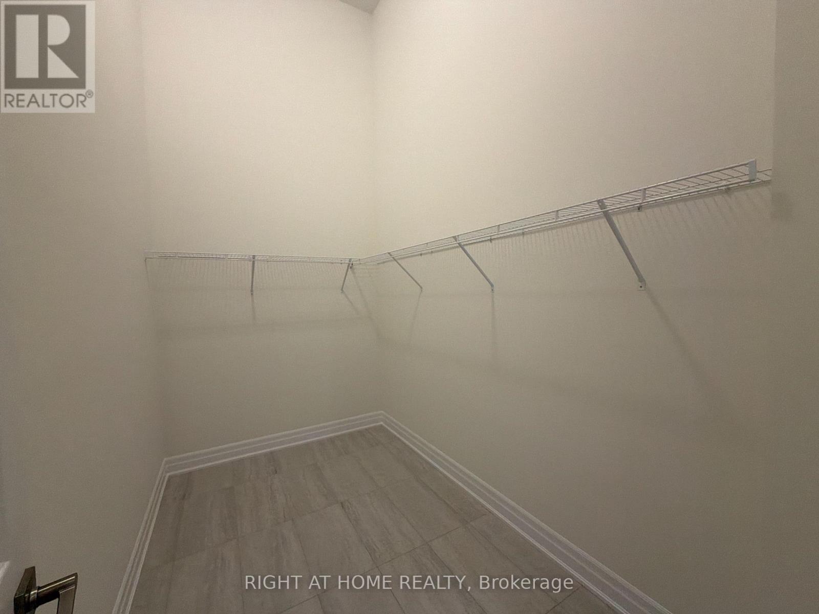 2127 Binbrook Drive, Oshawa, Ontario  L1L 0W6 - Photo 22 - E13167776