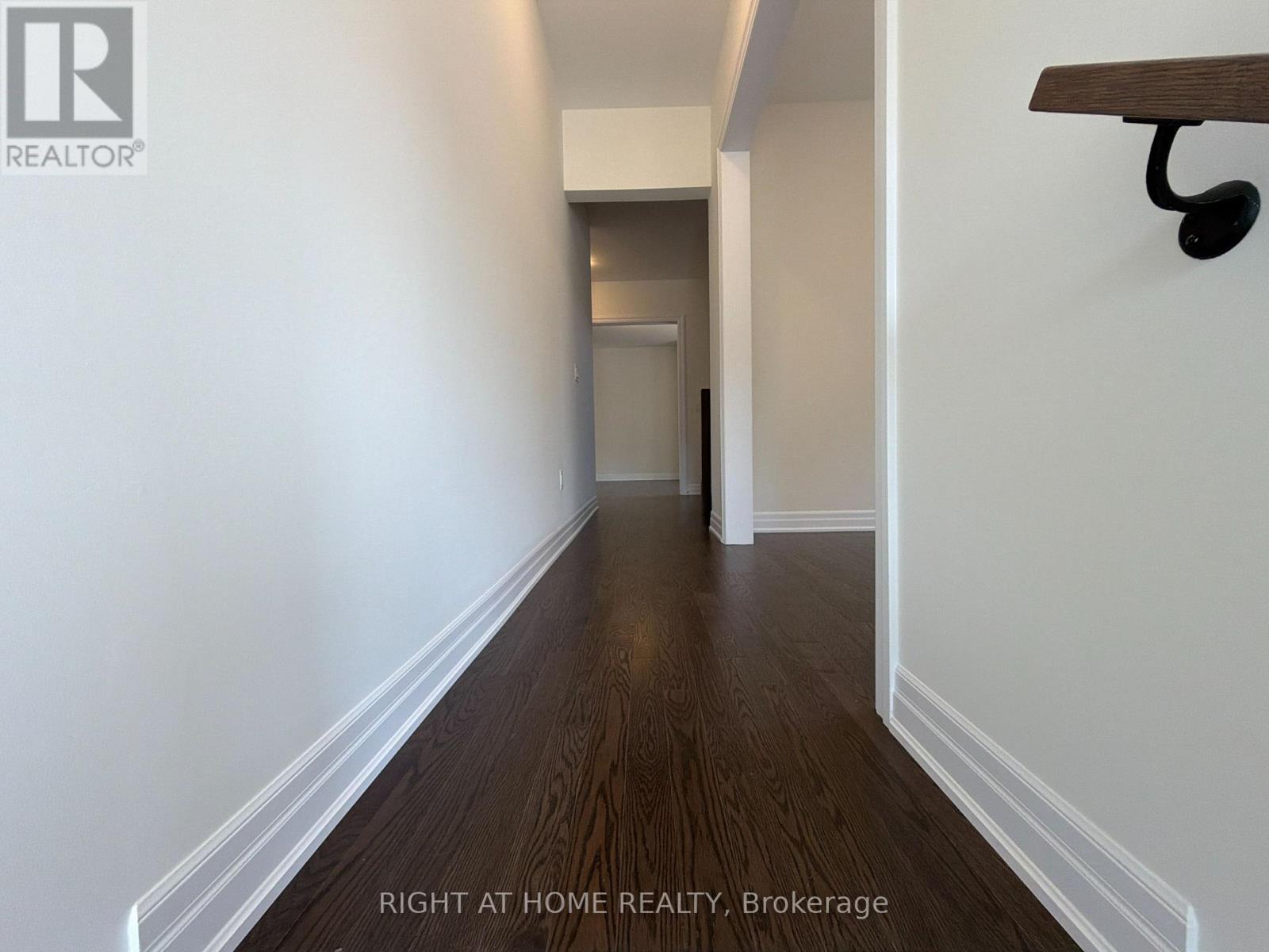 2127 Binbrook Drive, Oshawa, Ontario  L1L 0W6 - Photo 6 - E13167776