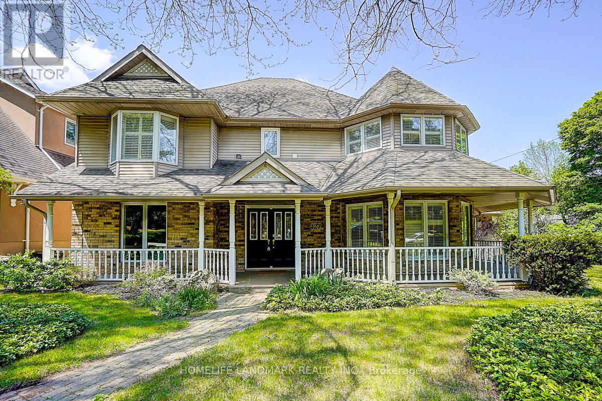 427 CAIRNCROFT ROAD, Oakville, Ontario