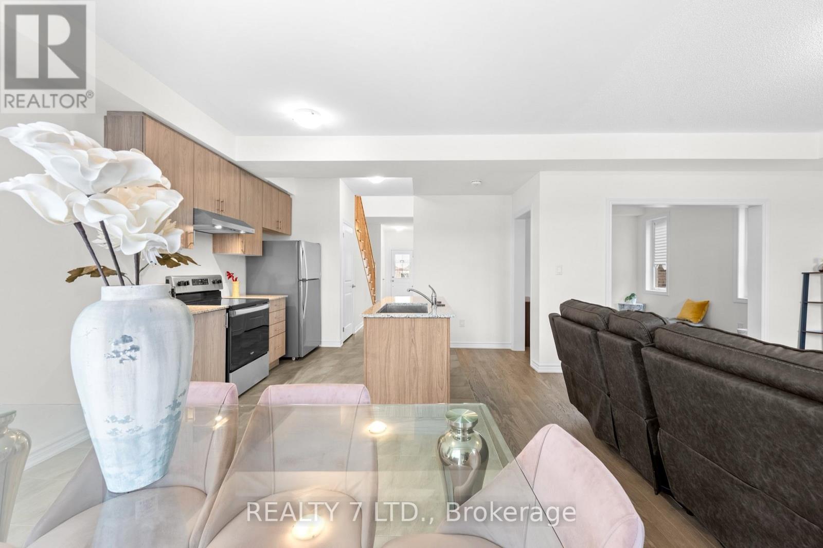 32 Hillcroft Way, Kawartha Lakes, Ontario  K0M 1A0 - Photo 15 - X13167790