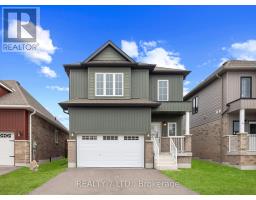 32 HILLCROFT WAY, Kawartha Lakes, Ontario