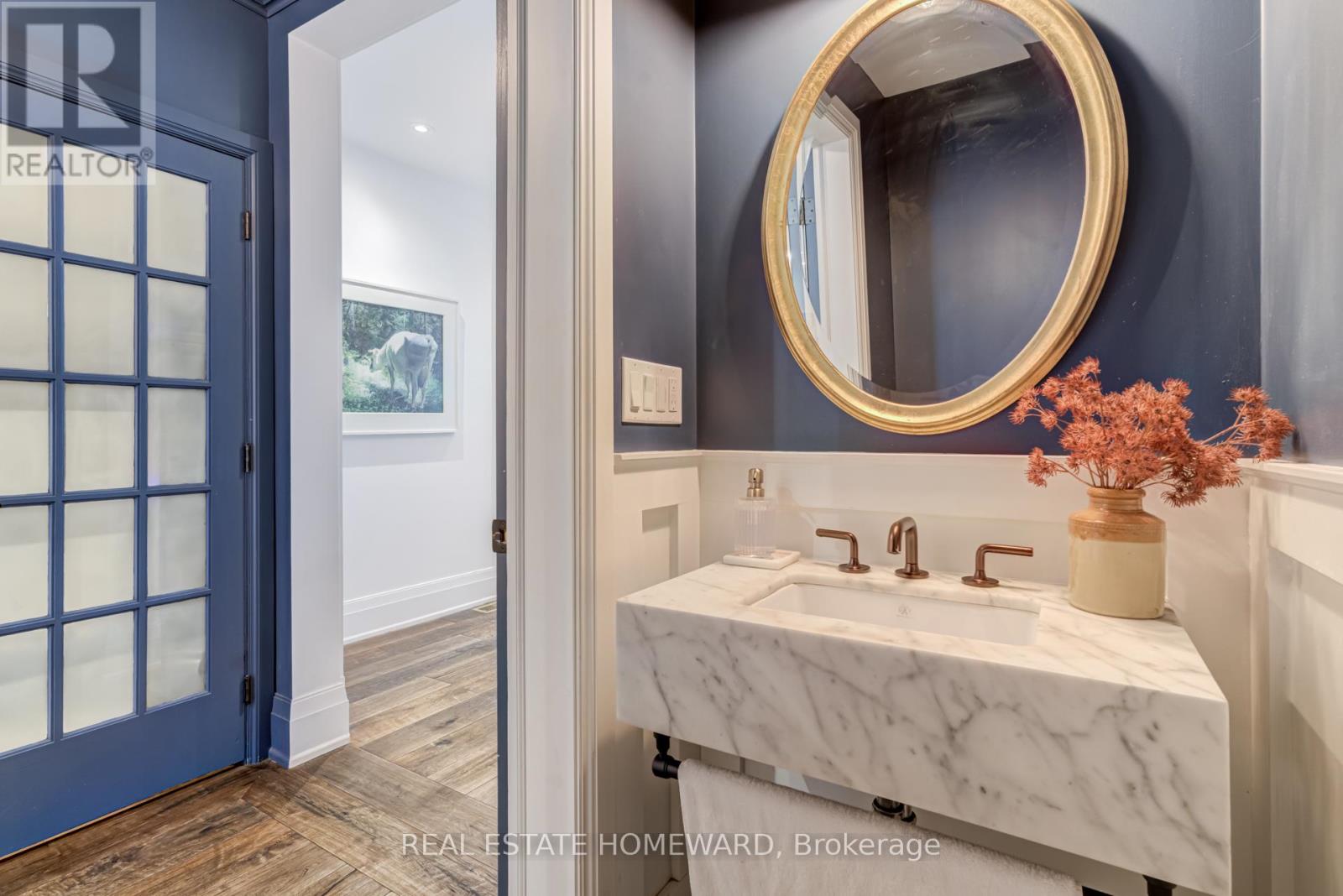 21 Sandford Avenue, Toronto, Ontario  M4L 2E6 - Photo 12 - E13167742