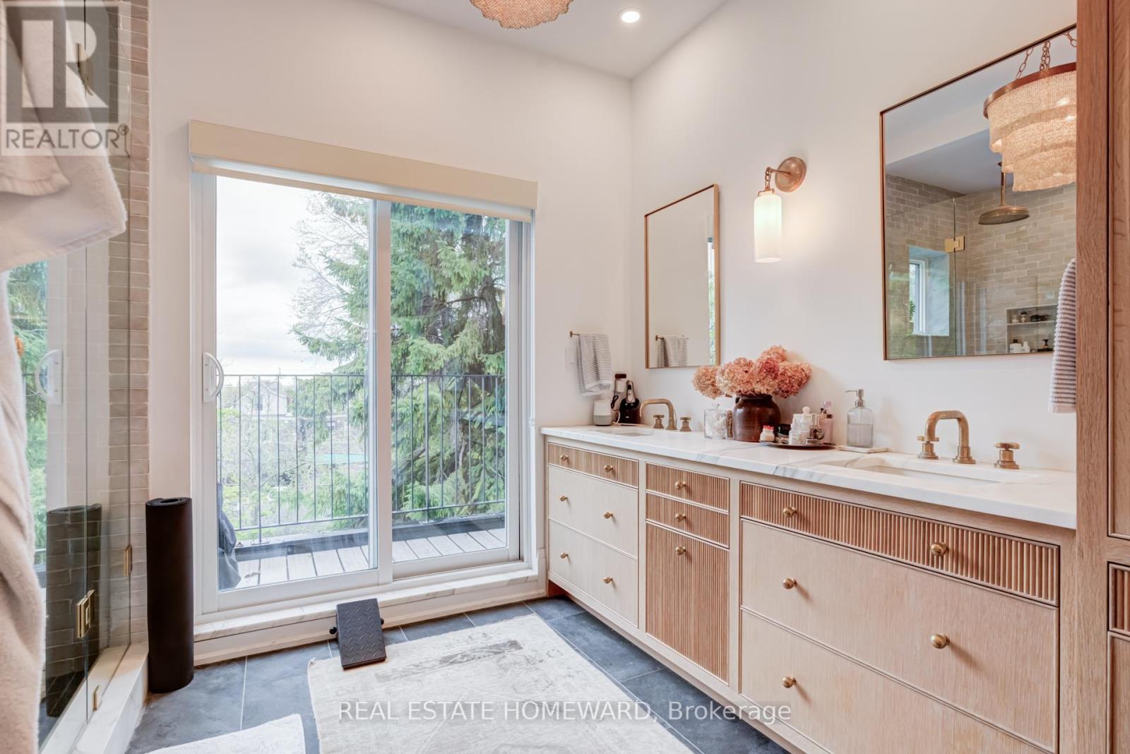 21 Sandford Avenue, Toronto, Ontario  M4L 2E6 - Photo 20 - E13167742