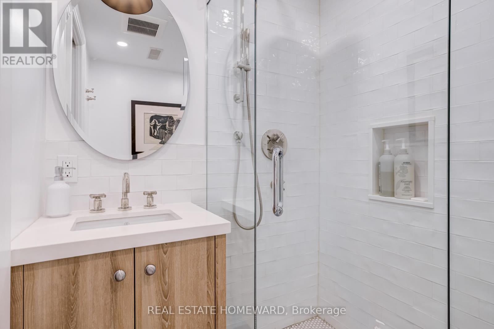 21 Sandford Avenue, Toronto, Ontario M4L 2E6 - Photo 28 - E13167742