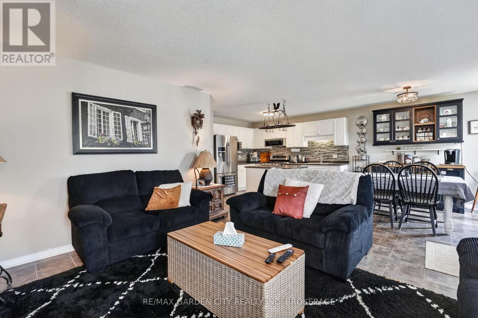 11 Rochelle Crescent, Fort Erie, Ontario  L0S 1N0 - Photo 12 - X13167796