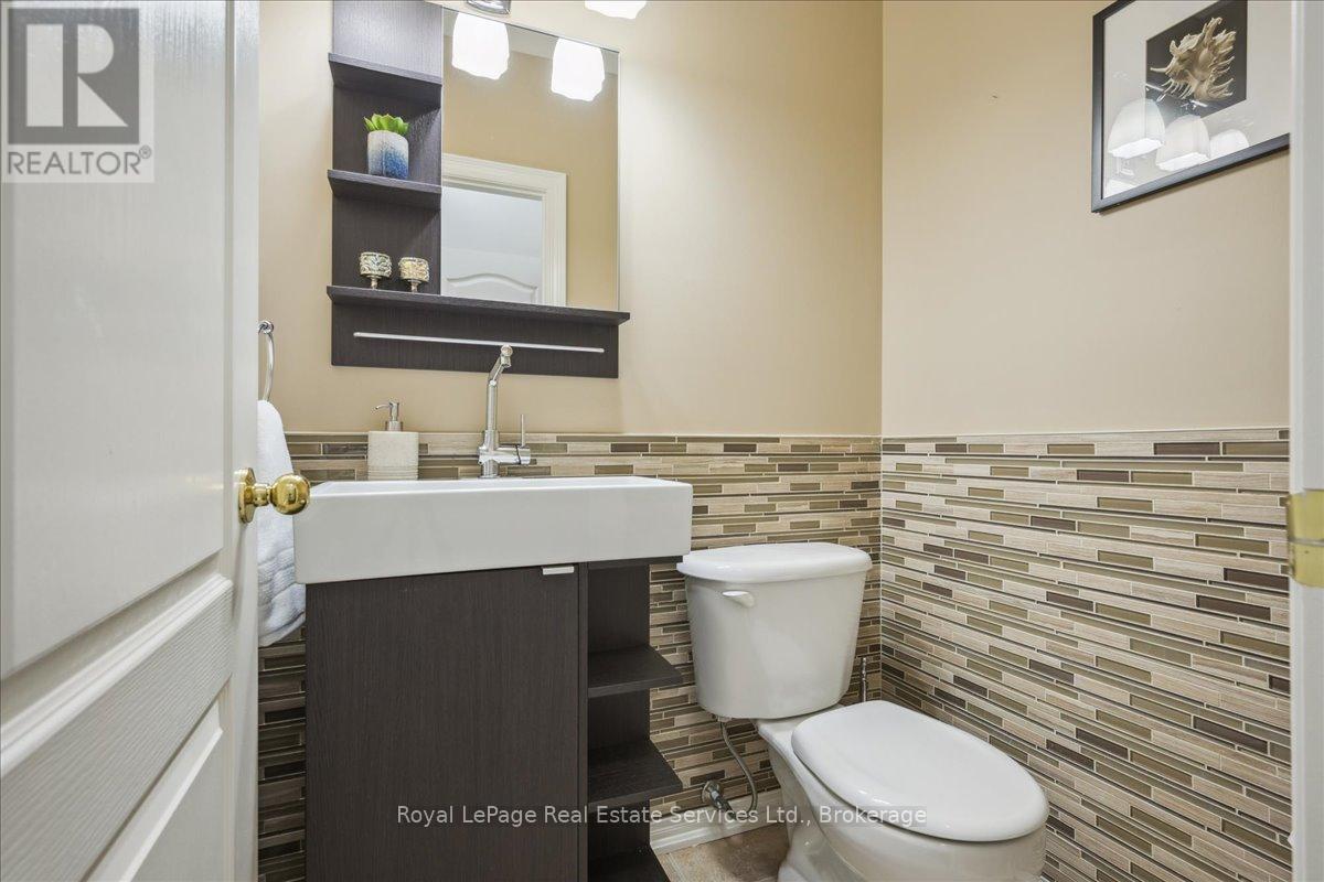 4737 Deforest Crescent, Burlington, Ontario  L7M 0K1 - Photo 11 - W13167812