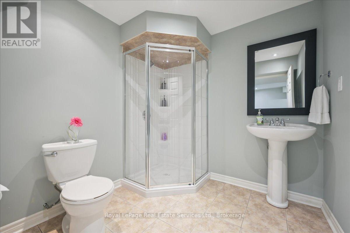 4737 Deforest Crescent, Burlington, Ontario  L7M 0K1 - Photo 37 - W13167812