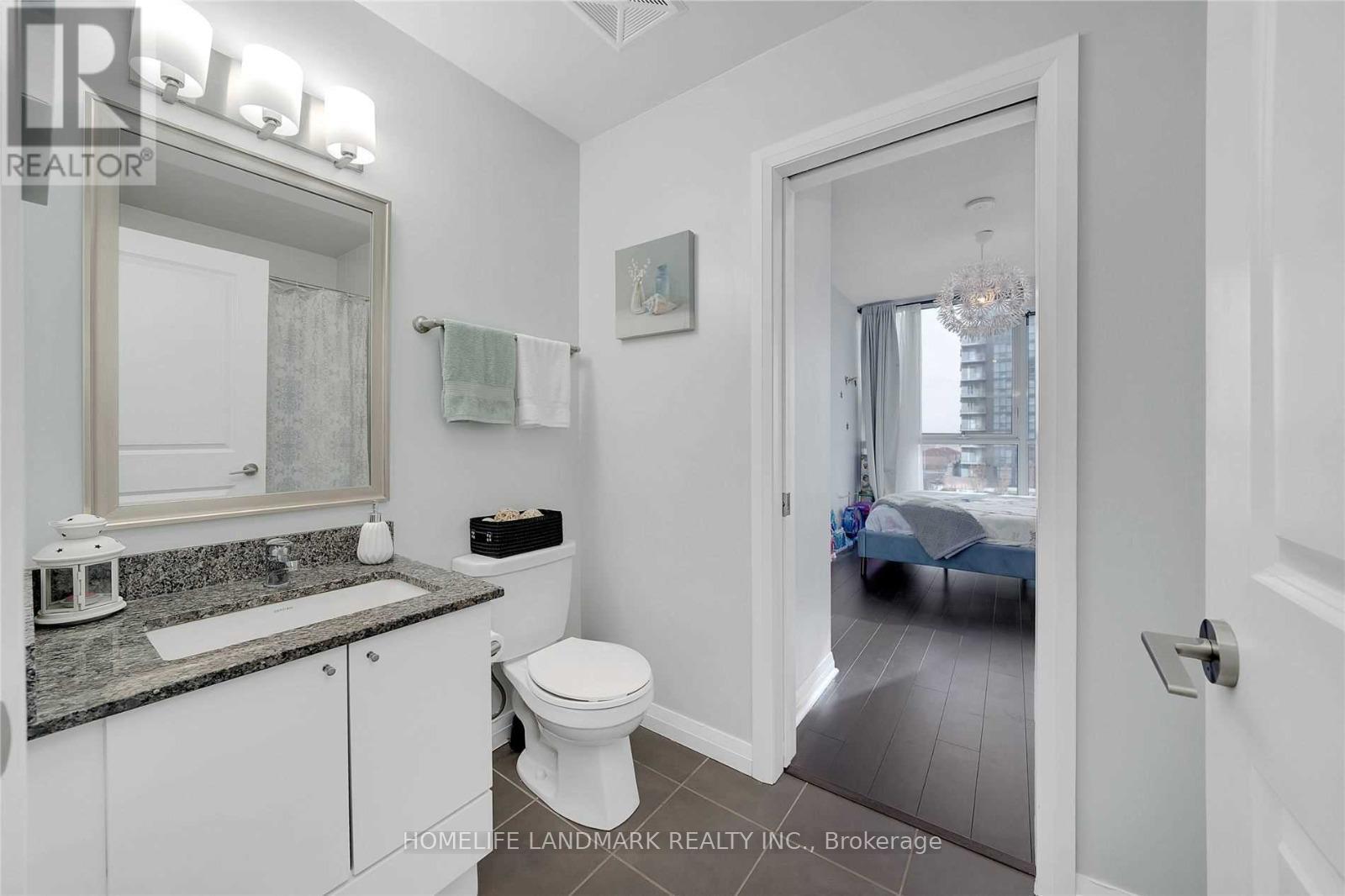 507 - 75 Eglinton Avenue W, Mississauga, Ontario  L5R 0E5 - Photo 14 - W13167800