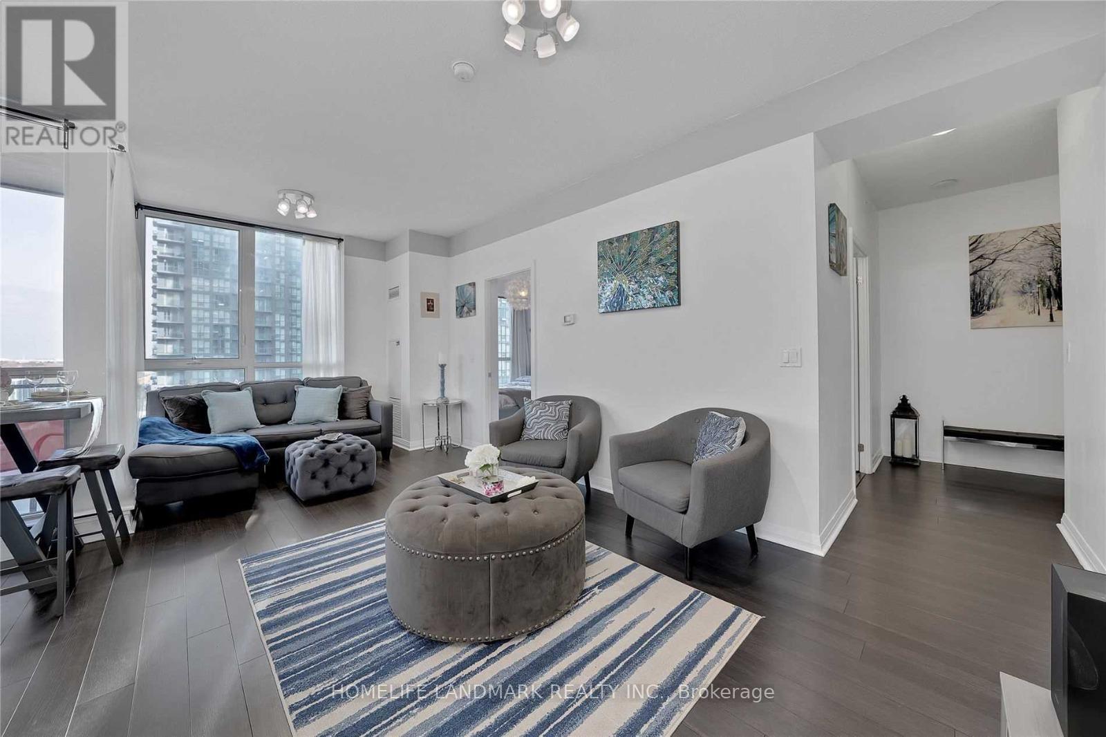 507 - 75 Eglinton Avenue W, Mississauga, Ontario  L5R 0E5 - Photo 2 - W13167800