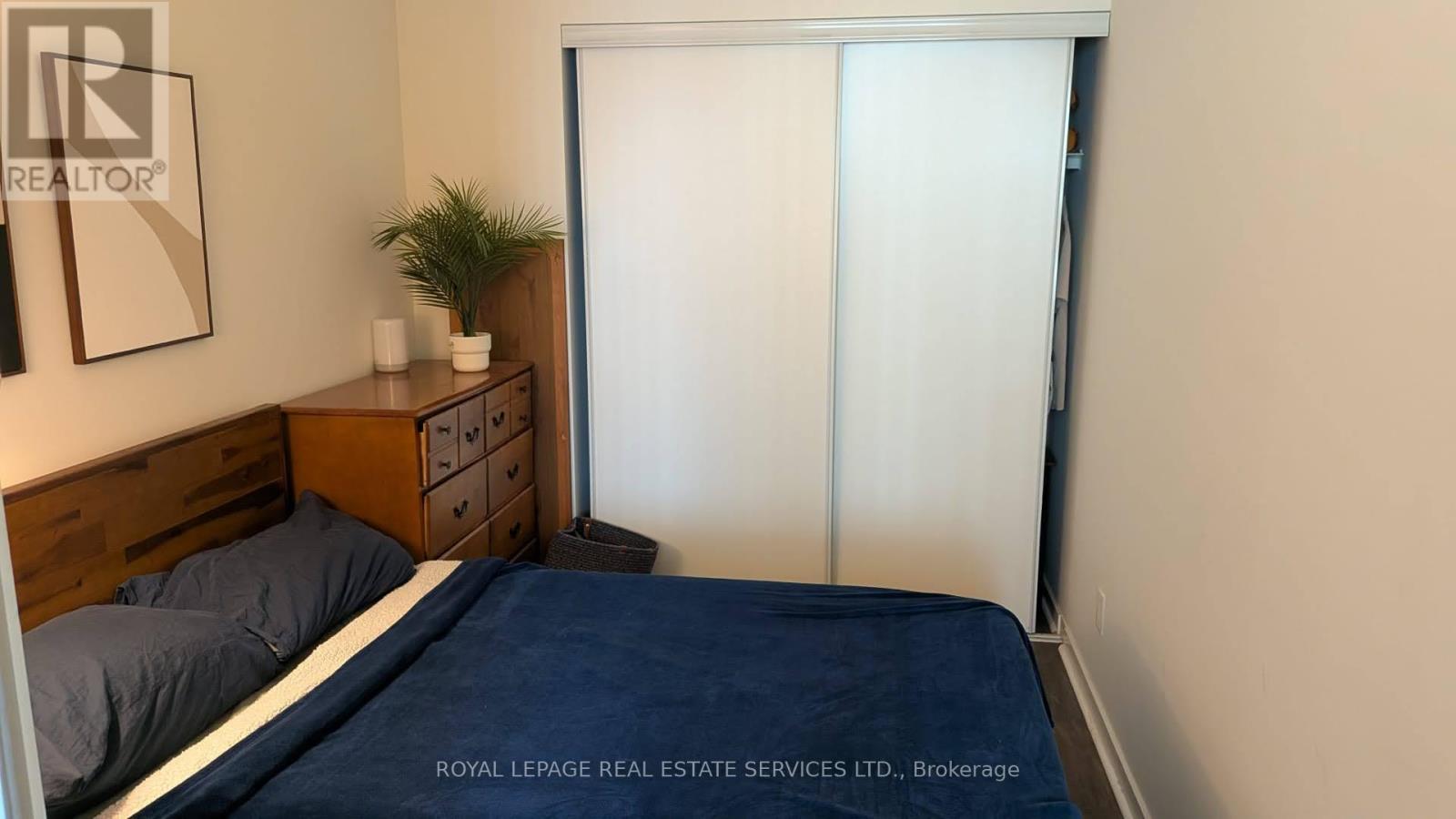 2412 - 105 The Queensway, Toronto, Ontario  M6S 5B5 - Photo 3 - W13167806