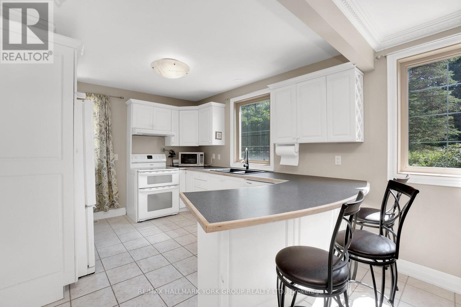 2 Kingswood Drive, King, Ontario  L7B 1K8 - Photo 24 - N13083308