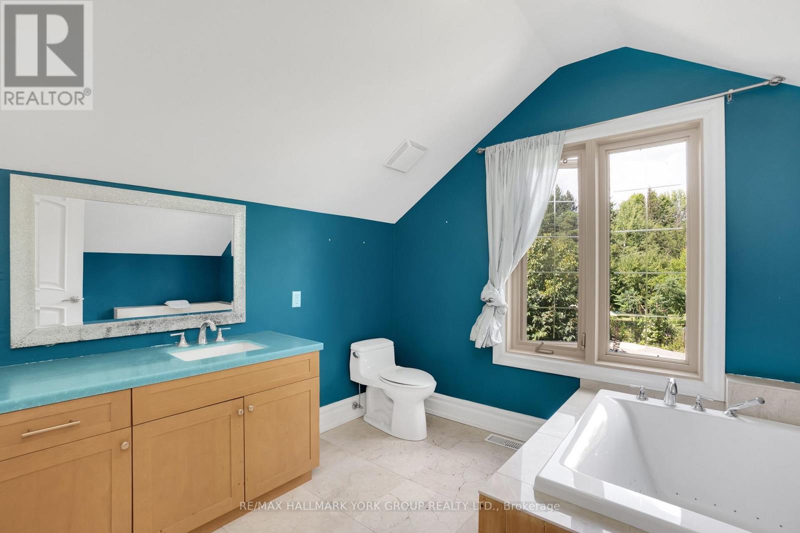 2 Kingswood Drive, King, Ontario  L7B 1K8 - Photo 39 - N13083308
