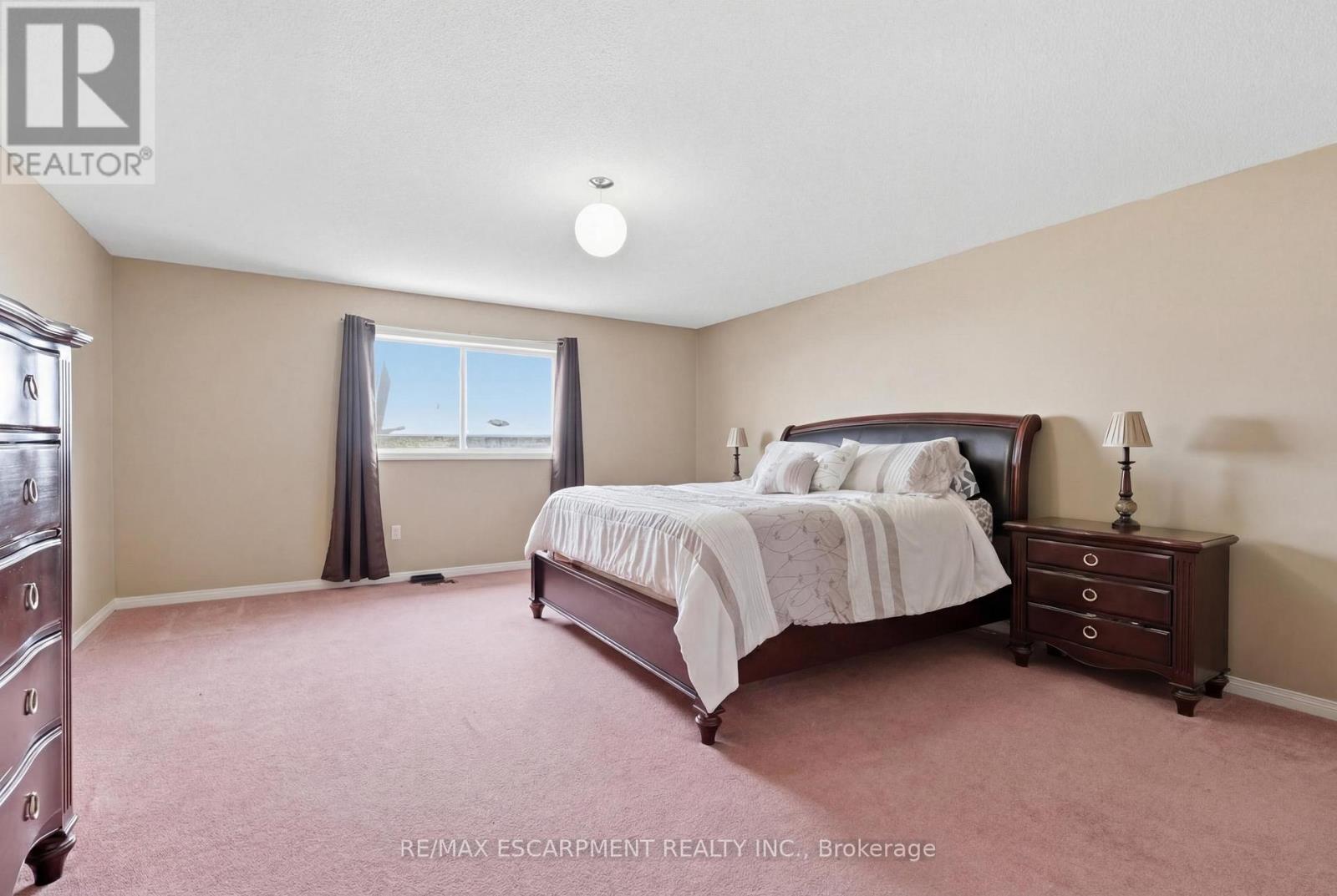 162 Panton Trail, Milton, Ontario  L9T 6K2 - Photo 17 - W12692848