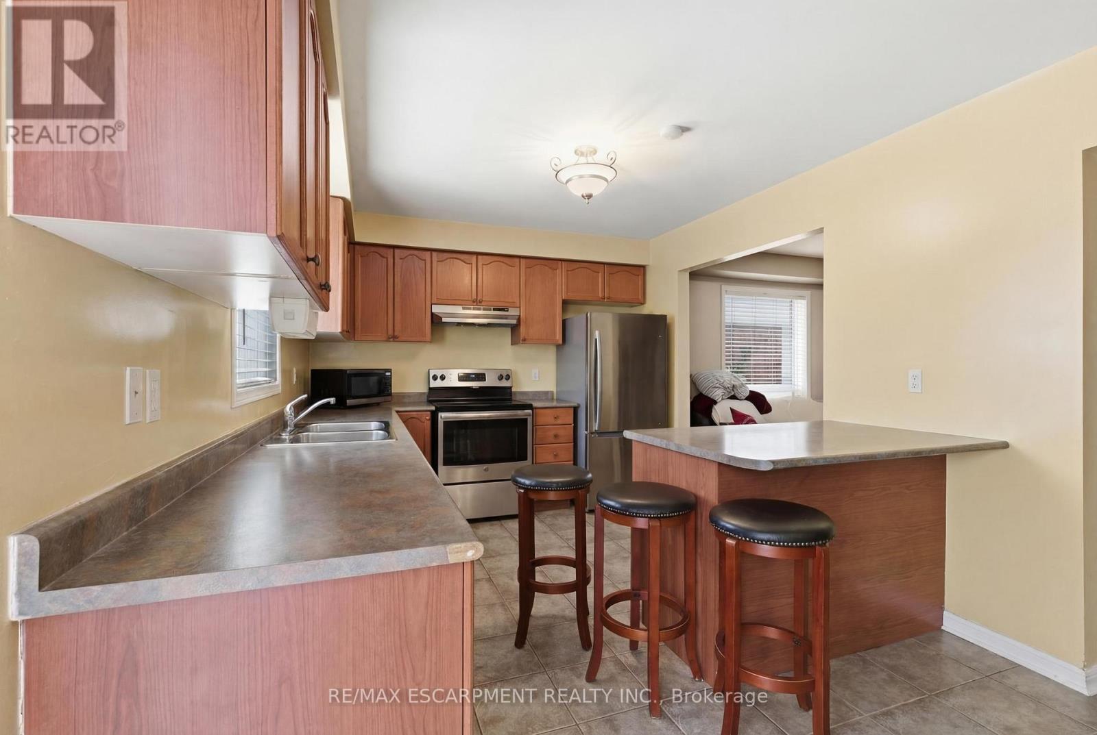 162 Panton Trail, Milton, Ontario  L9T 6K2 - Photo 11 - W12692848