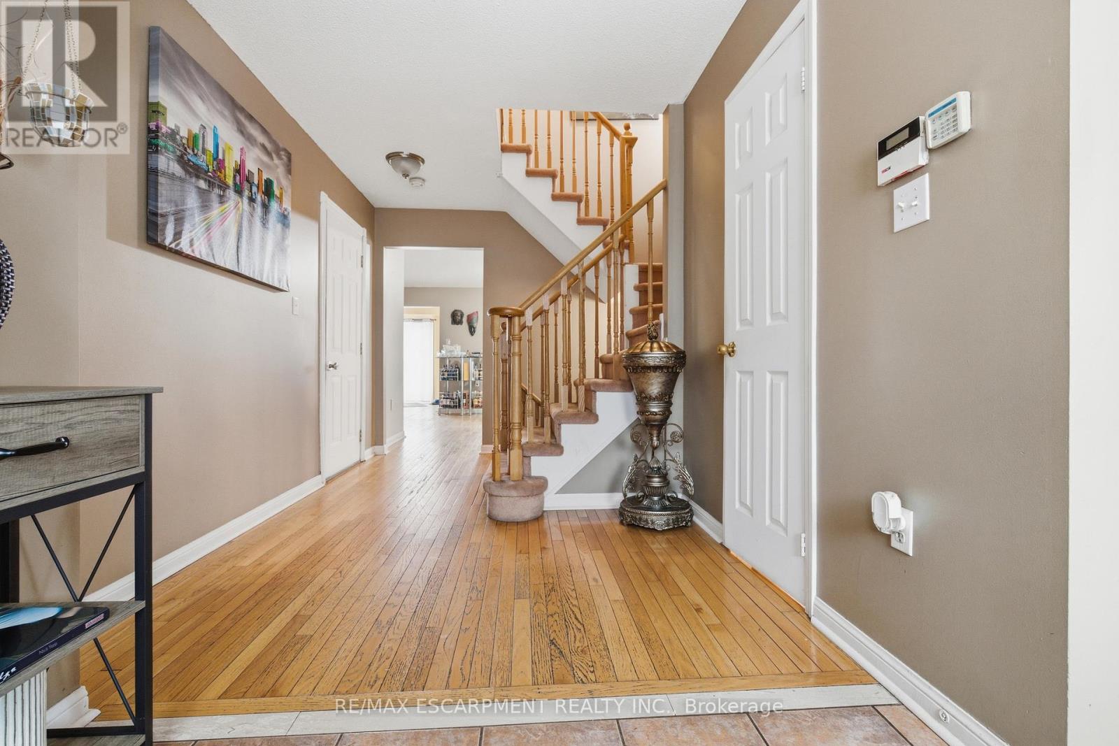 162 Panton Trail, Milton, Ontario  L9T 6K2 - Photo 13 - W12692848