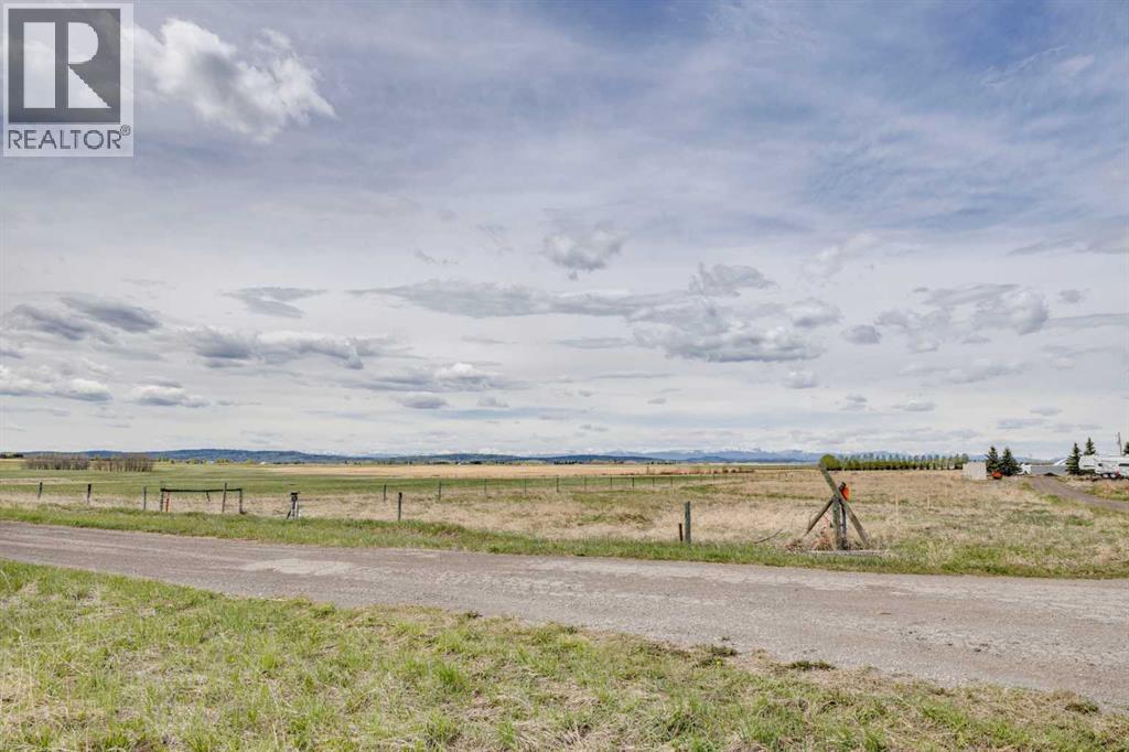 33333 Township Road 241, Rural Rocky View County, Alberta  T3Z 2Y6 - Photo 13 - A2287497