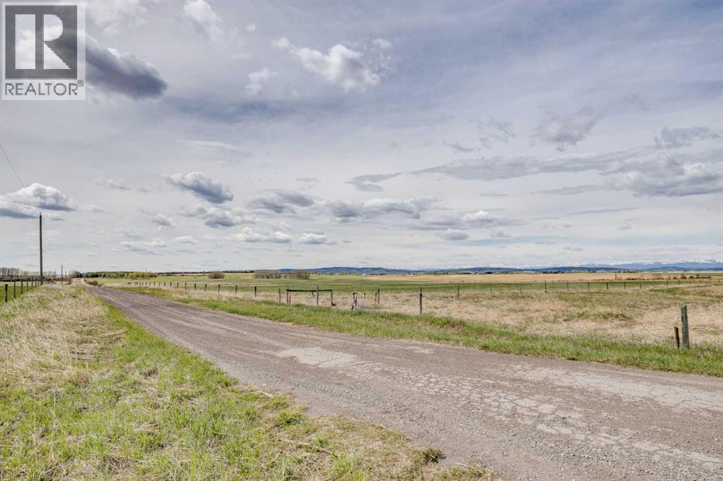 33333 Township Road 241, Rural Rocky View County, Alberta  T3Z 2Y6 - Photo 12 - A2287497