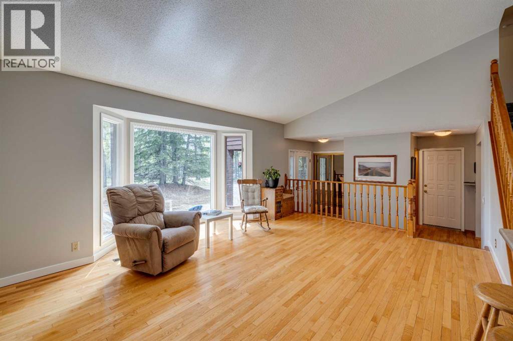 41 Elk Valley Crescent, Bragg Creek, Alberta  T0L 0K0 - Photo 12 - A2310614