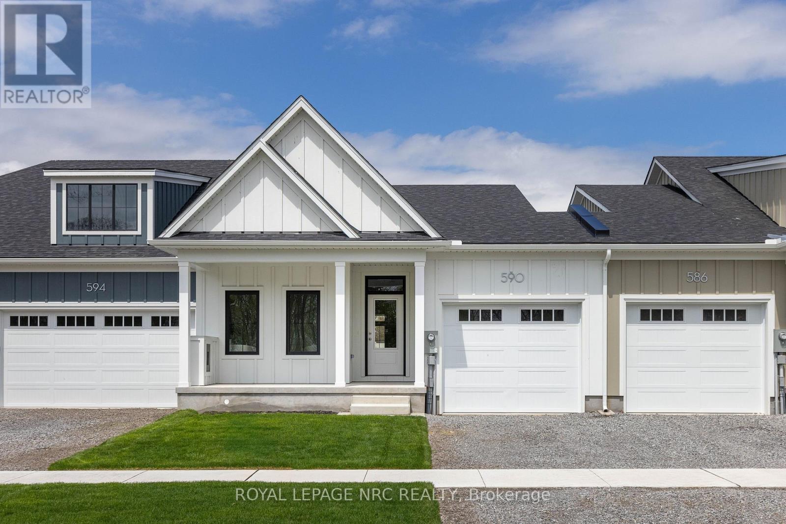 70 C - 586 Seneca Drive, Fort Erie, Ontario  L2A 1C2 - Photo 2 - X12973660