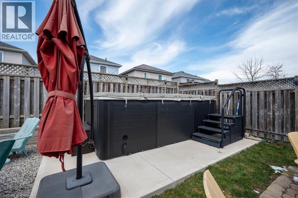 30 Heatherwood Place, Kitchener, Ontario  N2N 3P4 - Photo 34 - 40832922