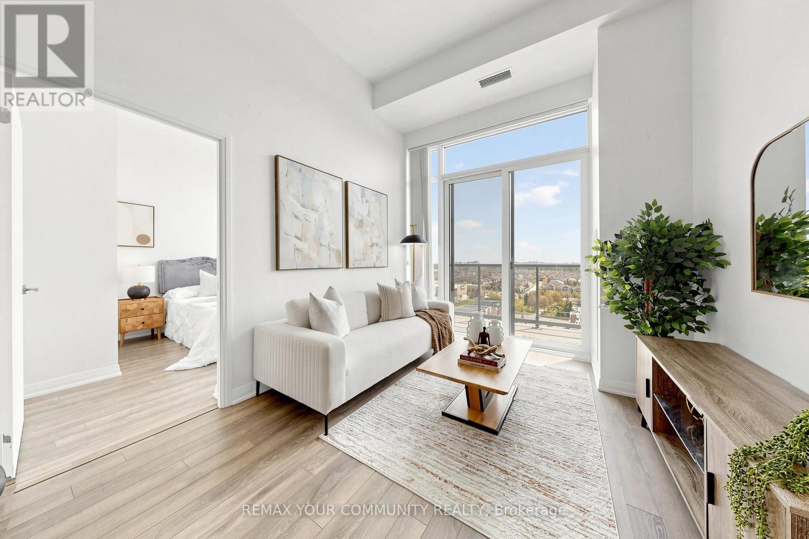 Ph10 - 99 Eagle Rock Way, Vaughan, Ontario  L6A 5A7 - Photo 4 - N13138110