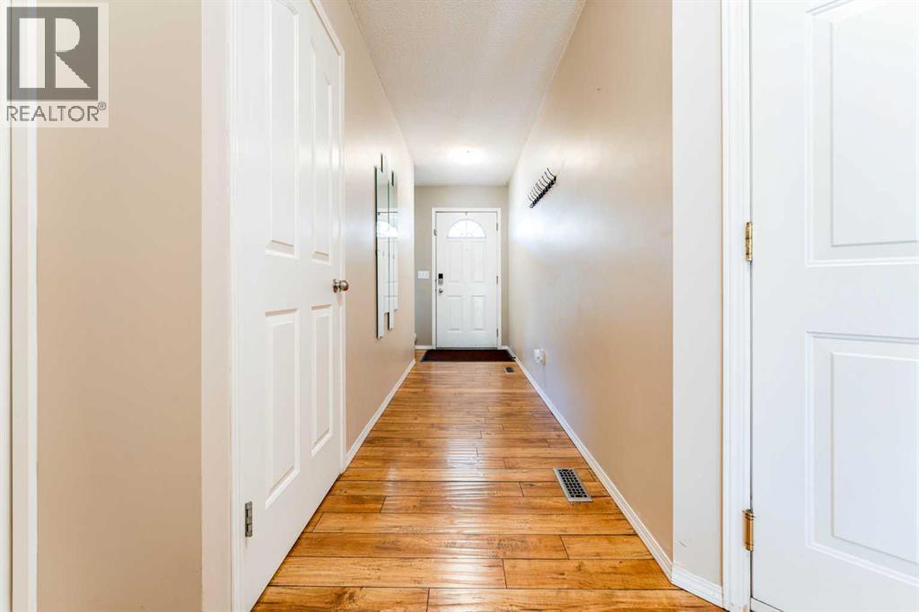 158 Citadel Meadow Gardens Nw, Calgary, Alberta  T3G 5N6 - Photo 2 - A2310122