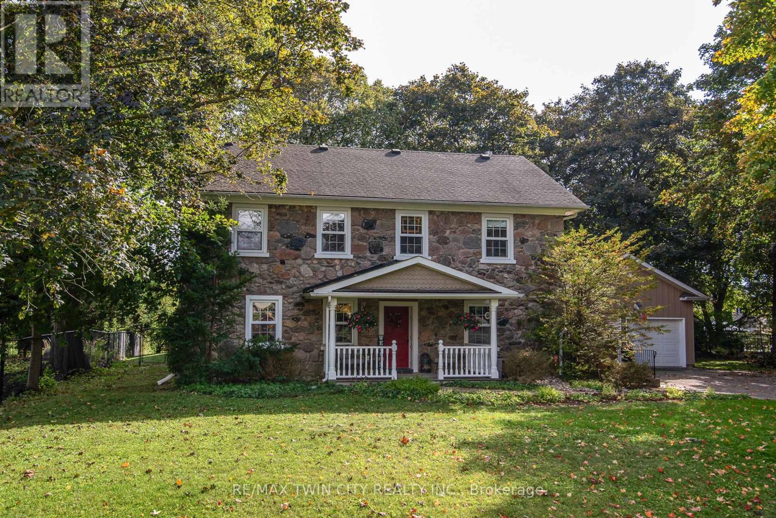 274 WOODRIDGE DRIVE, Wilmot, Ontario