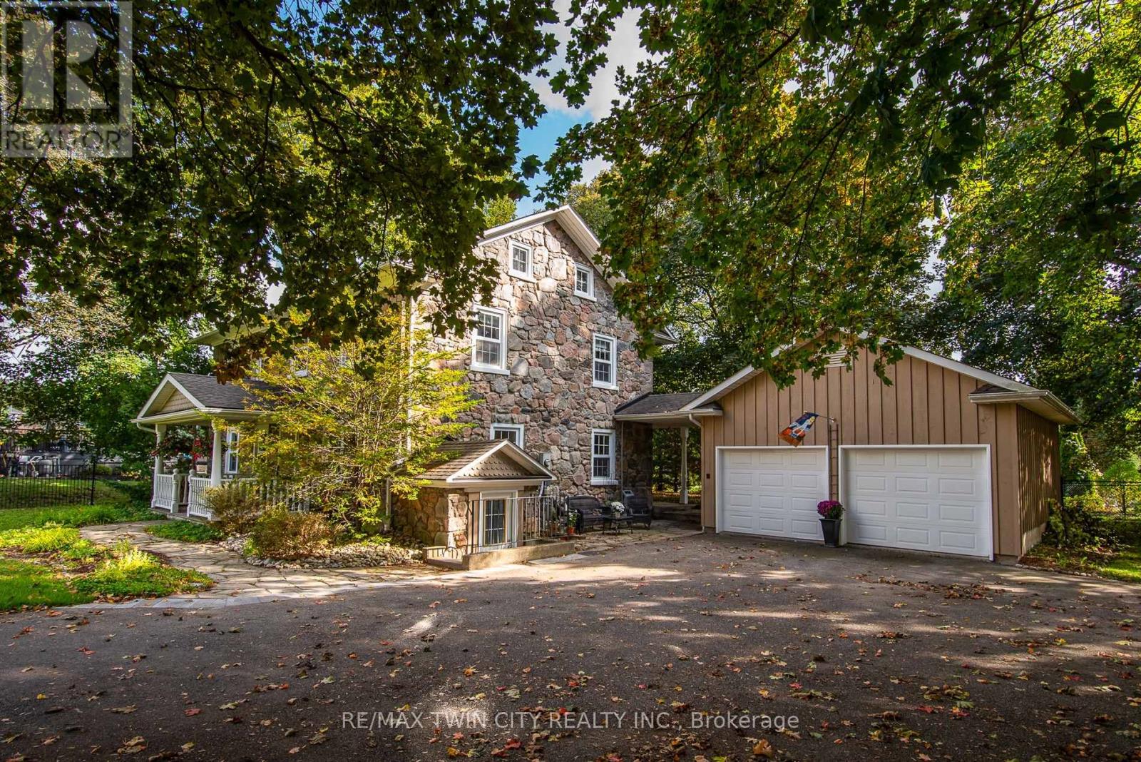 274 Woodridge Drive, Wilmot, Ontario  N0B 2H0 - Photo 2 - X13167822
