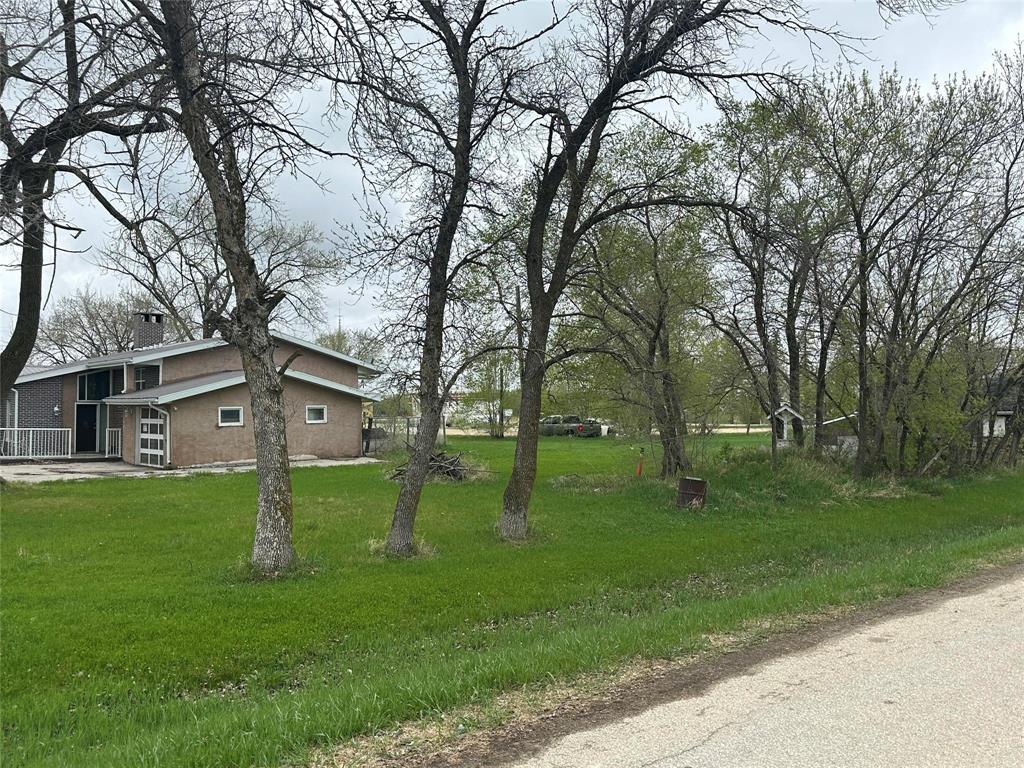 51 Main Avenue E, Arnaud, Manitoba  R0A 0B0 - Photo 2 - 202605403