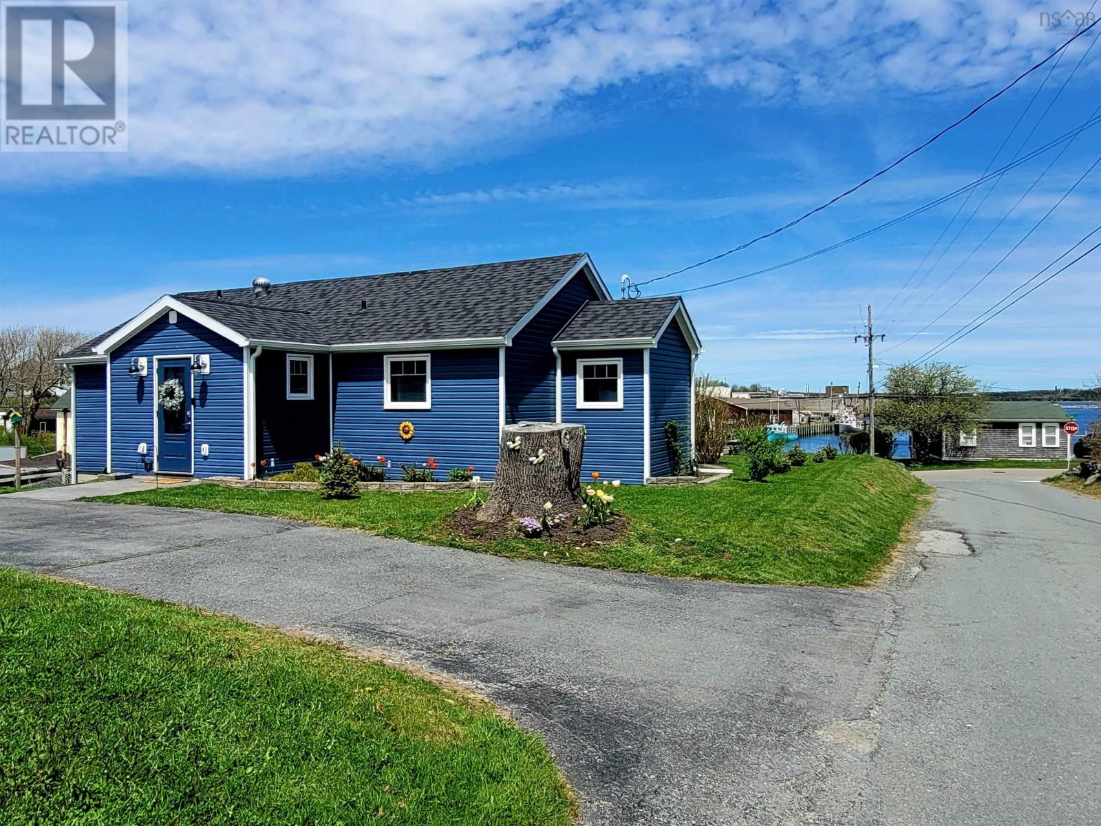 83 South Street, Lockeport, Nova Scotia  B0T 1L0 - Photo 38 - 202611939