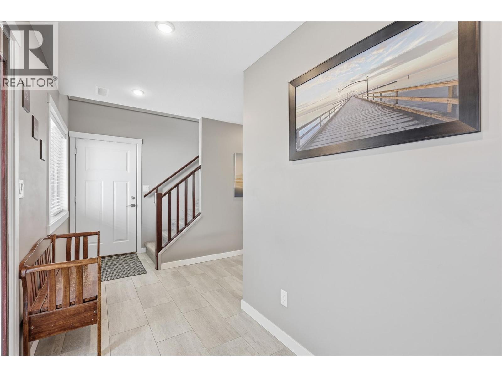 2241 Saddleback Drive, Kamloops, British Columbia  V2B 0G7 - Photo 5 - 10386758