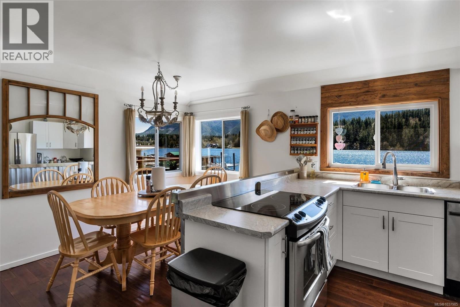 8624 North Shore Rd, Lake Cowichan, British Columbia  V0R 2G0 - Photo 16 - 1037985
