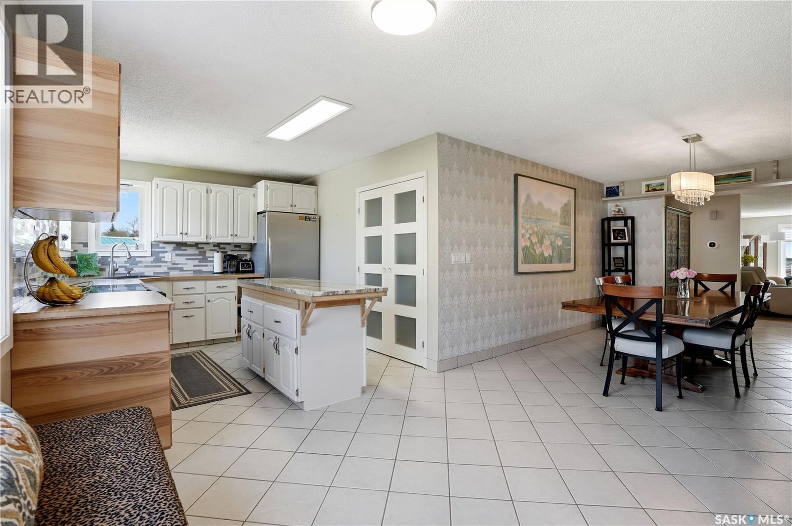 303 Currie Crescent, Strasbourg, Saskatchewan  S0G 4V0 - Photo 3 - SK036828