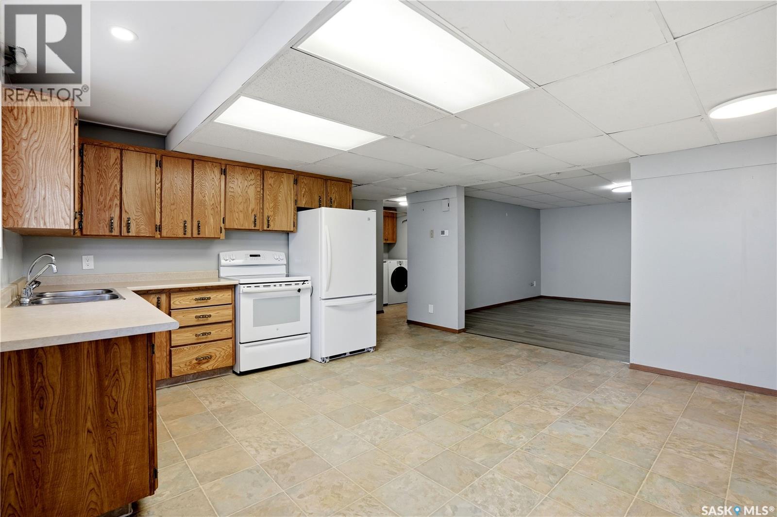 303 Currie Crescent, Strasbourg, Saskatchewan  S0G 4V0 - Photo 29 - SK036828