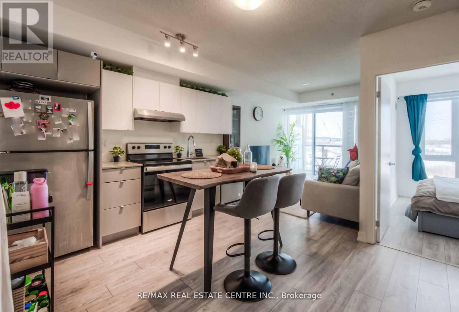B310 - 3200 Dakota Common Road, Burlington, Ontario L7M 2A8 - Photo 8 - W13163358