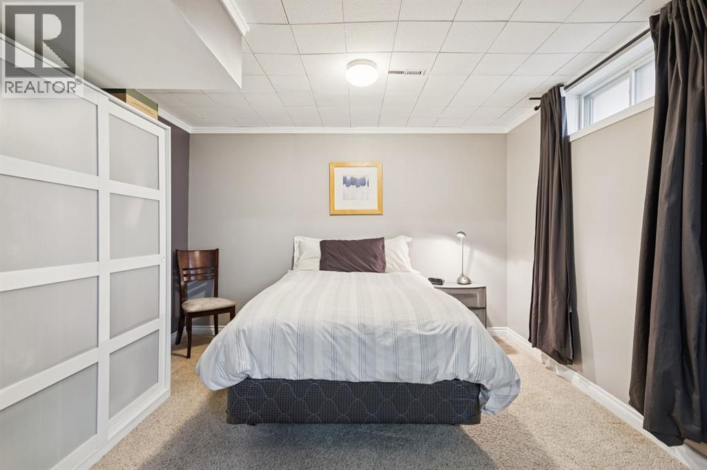 26 Galway Crescent Sw, Calgary, Alberta  T3E 4Y3 - Photo 33 - A2312735