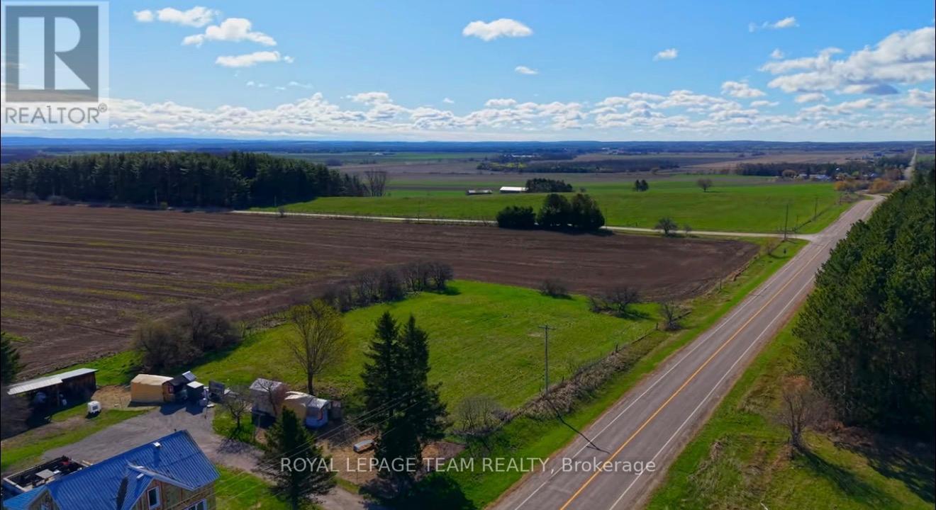 000 LOOKOUT ROAD, Whitewater Region, Ontario
