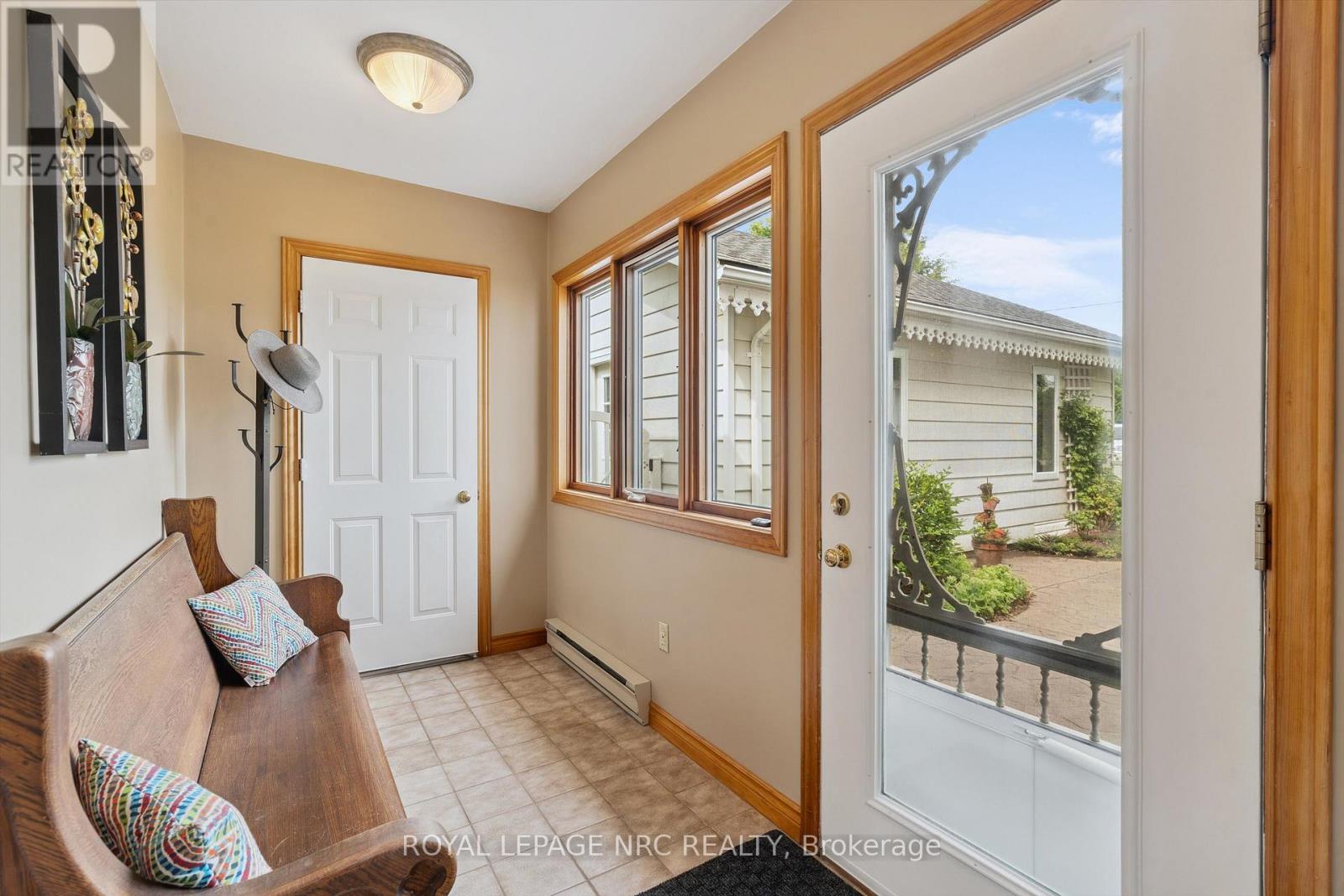 1287 Third St Louth, St. Catharines, Ontario  L2R 6P9 - Photo 5 - X12794460