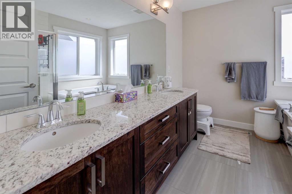 5 Williamstown Park Nw, Airdrie, Alberta  T4B 3Y4 - Photo 18 - A2307975