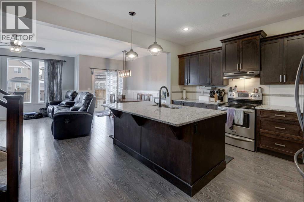 5 Williamstown Park Nw, Airdrie, Alberta  T4B 3Y4 - Photo 3 - A2307975