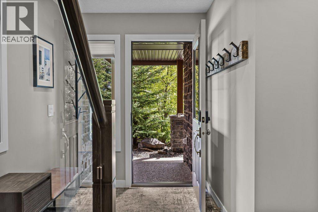 2, 817 4th Street, Canmore, Alberta  T1W 2G9 - Photo 4 - A2314021